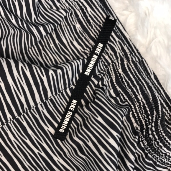 Nike Dri-Fit Running Shorts - Picture 3 of 3